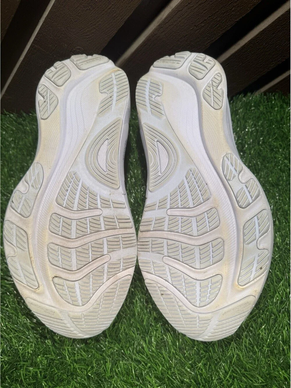 Women’s ASICS Gel Kayano 32 1012B838 Size 11  Mens Size 10